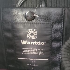 Wantdo Men's Black Bomber Jacket